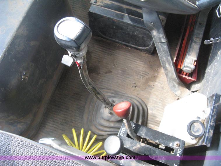 image for item H5440 1993 Ford LNT9000 dump truck