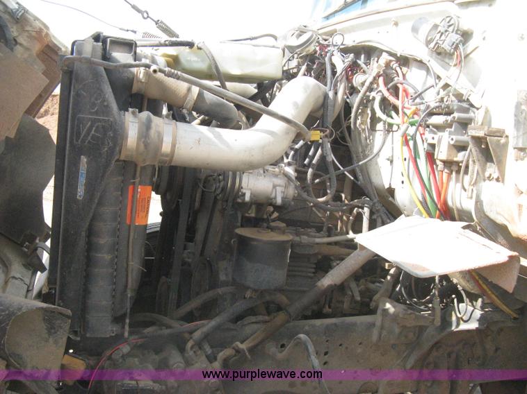 image for item H5440 1993 Ford LNT9000 dump truck