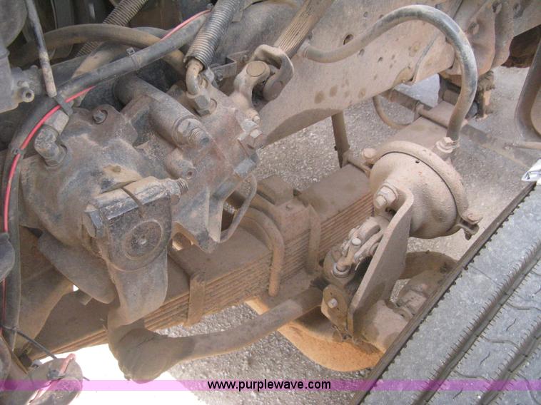 image for item H5440 1993 Ford LNT9000 dump truck