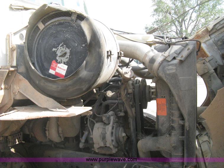 image for item H5440 1993 Ford LNT9000 dump truck