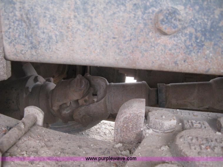 image for item H5440 1993 Ford LNT9000 dump truck