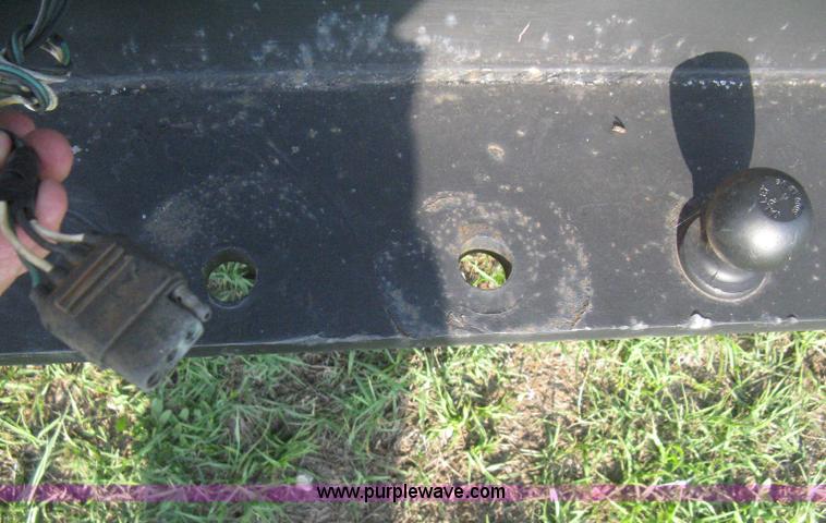 image for item H5441 1998 Chevrolet Silverado 2500 pickup truck