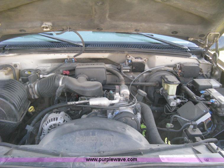 image for item H5441 1998 Chevrolet Silverado 2500 pickup truck