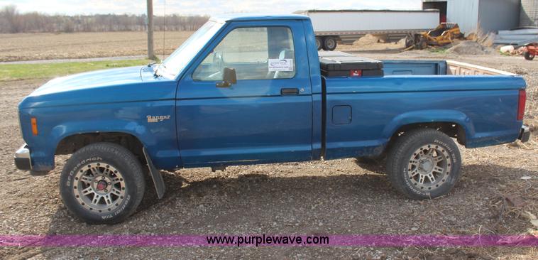 image for item H6153 1988 Ford Ranger XLT pickup truck