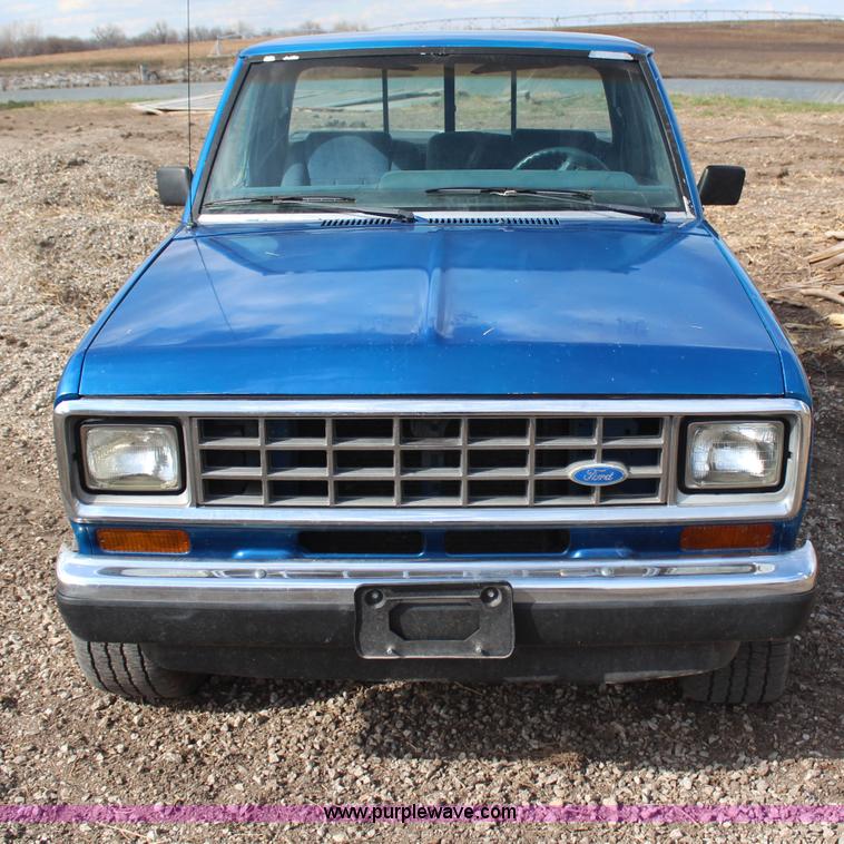 image for item H6153 1988 Ford Ranger XLT pickup truck