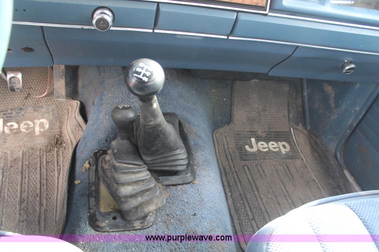 image for item H6153 1988 Ford Ranger XLT pickup truck