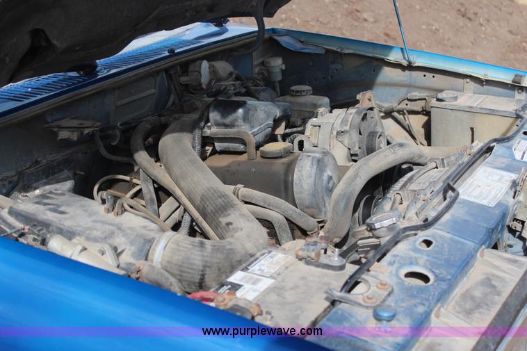 image for item H6153 1988 Ford Ranger XLT pickup truck