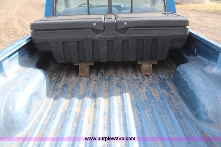 image for item H6153 1988 Ford Ranger XLT pickup truck