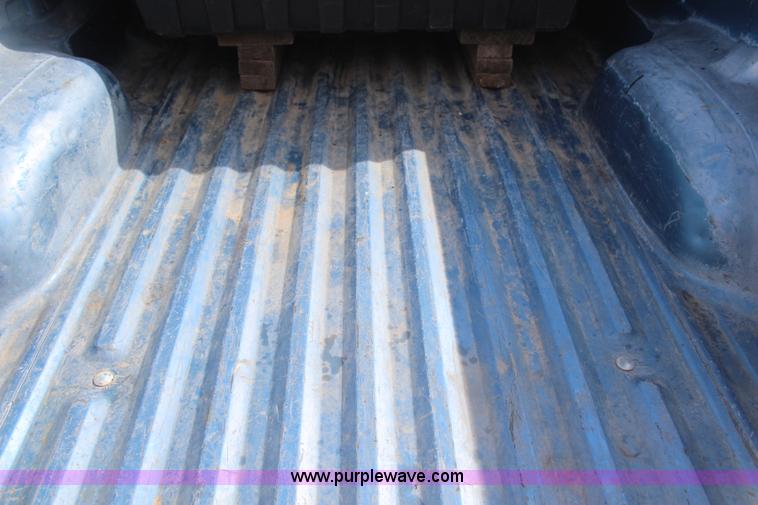 image for item H6153 1988 Ford Ranger XLT pickup truck