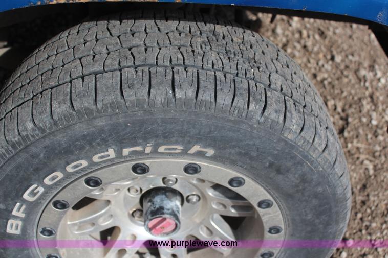 image for item H6153 1988 Ford Ranger XLT pickup truck