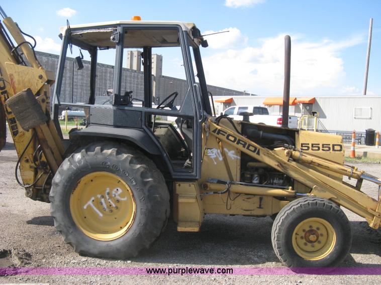 image for item H6343 Ford 555D backhoe