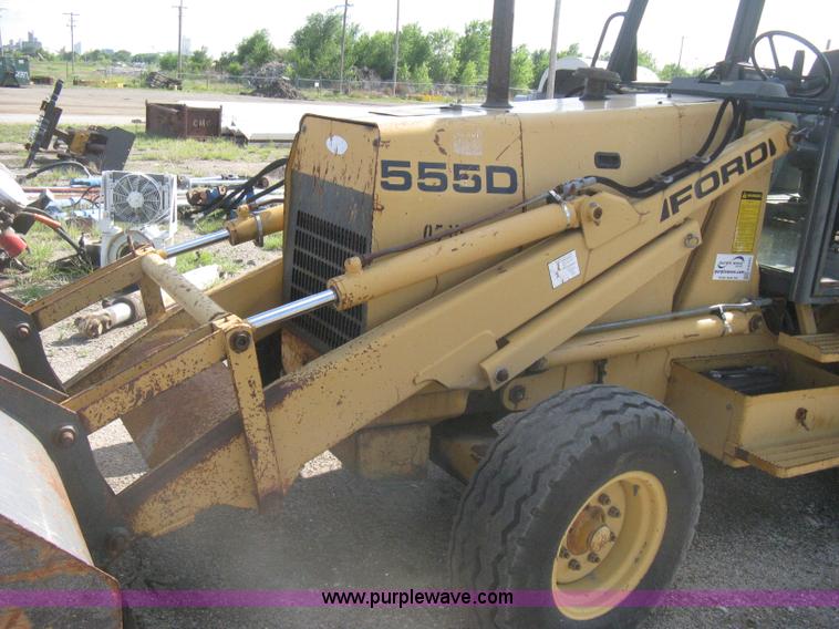 image for item H6343 Ford 555D backhoe