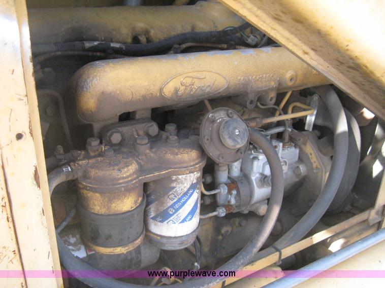 image for item H6343 Ford 555D backhoe