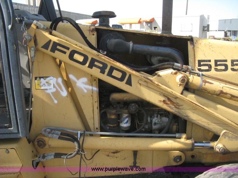 image for item H6343 Ford 555D backhoe