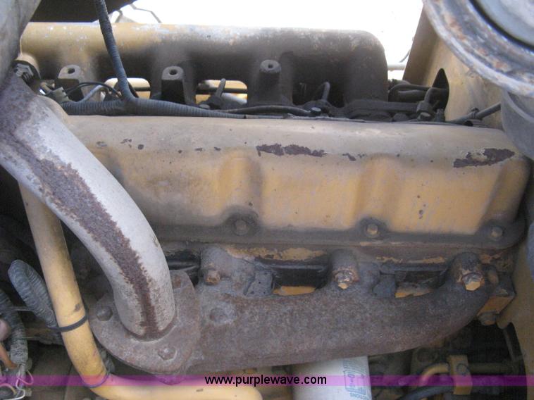 image for item H6343 Ford 555D backhoe