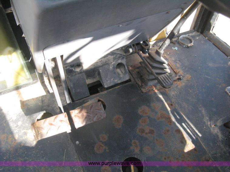 image for item H6343 Ford 555D backhoe