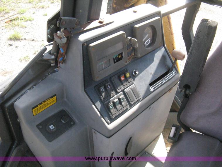 image for item H6343 Ford 555D backhoe