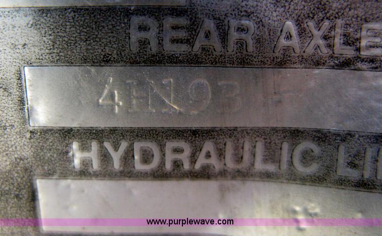 image for item H6343 Ford 555D backhoe