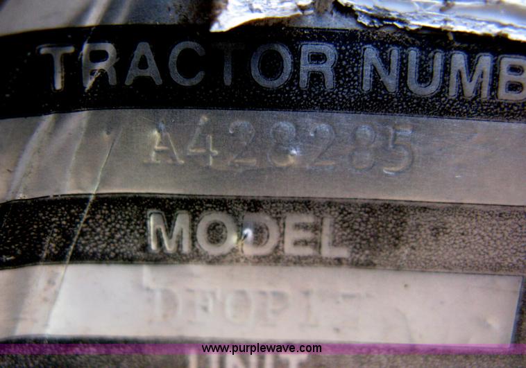 image for item H6343 Ford 555D backhoe