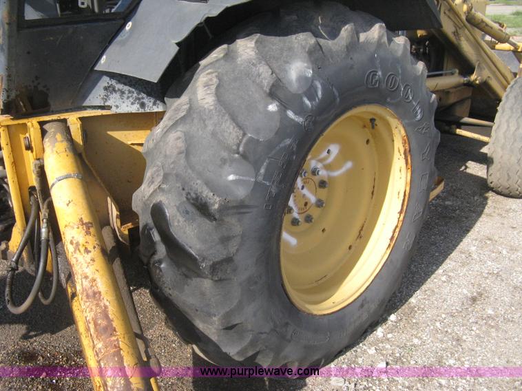 image for item H6343 Ford 555D backhoe