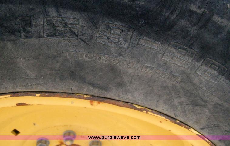 image for item H6343 Ford 555D backhoe