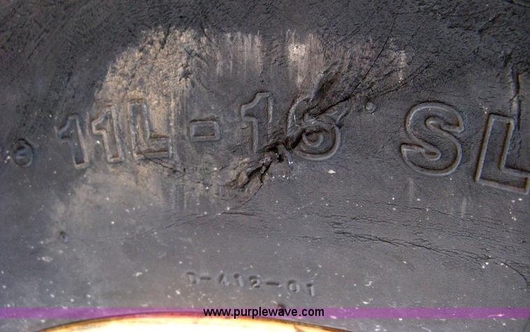 image for item H6343 Ford 555D backhoe