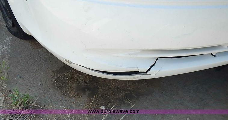 image for item I3597 2001 Ford Taurus LX