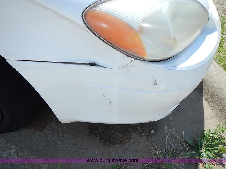 image for item I3597 2001 Ford Taurus LX