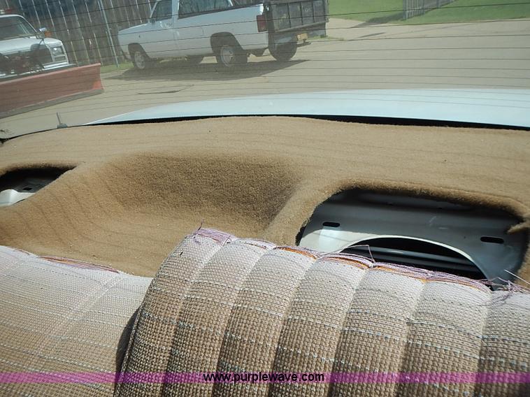 image for item I3598 1994 Pontiac Grand Prix SE