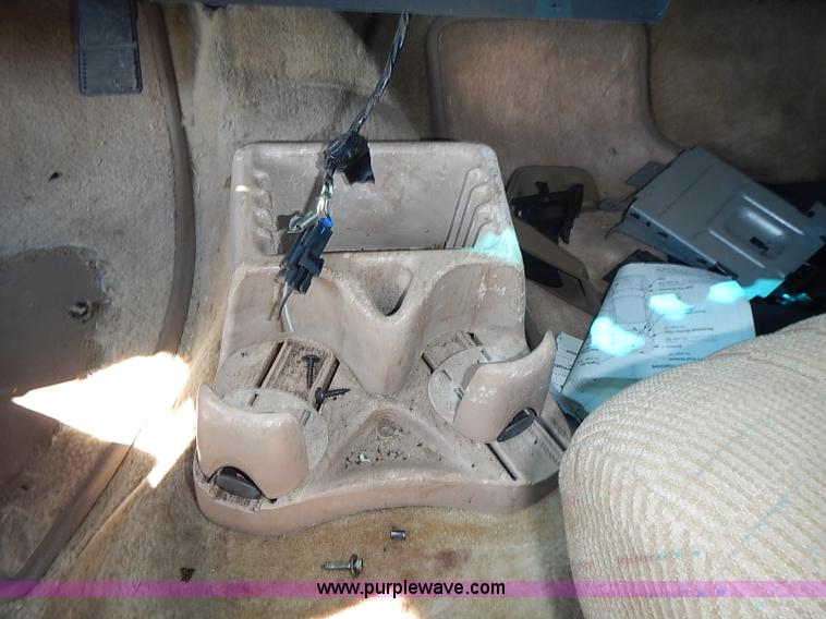 image for item I3598 1994 Pontiac Grand Prix SE