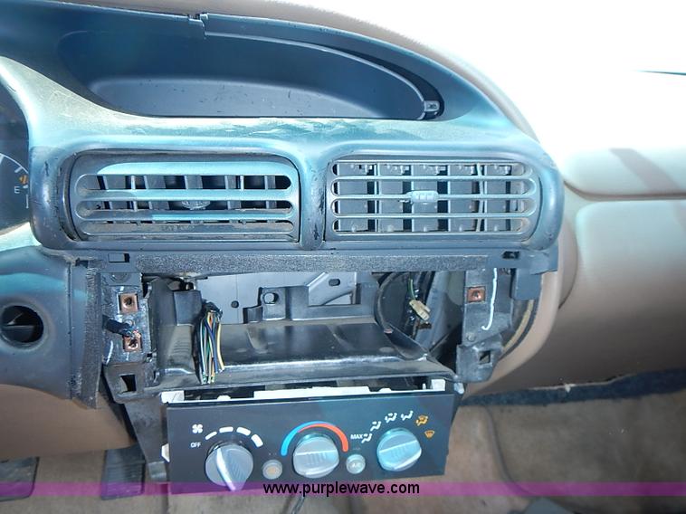 image for item I3598 1994 Pontiac Grand Prix SE