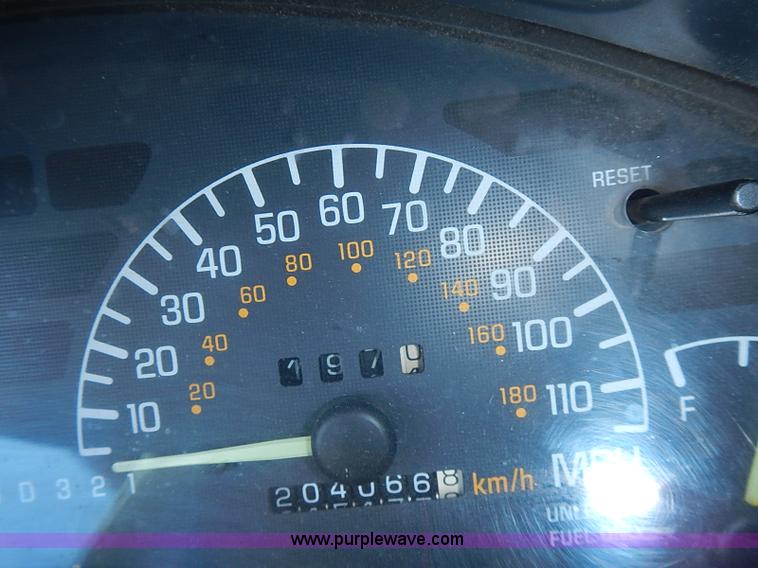 image for item I3598 1994 Pontiac Grand Prix SE