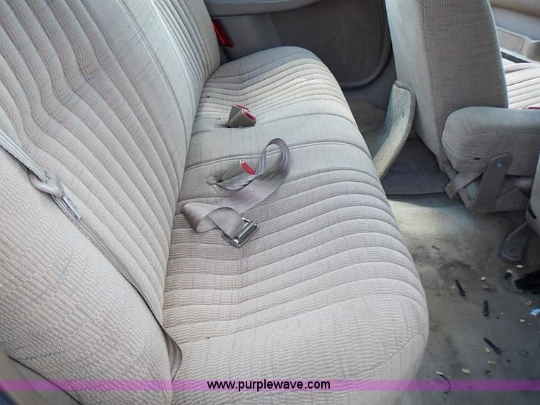 image for item I3598 1994 Pontiac Grand Prix SE