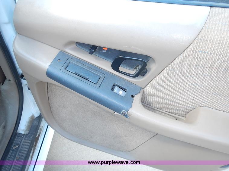 image for item I3598 1994 Pontiac Grand Prix SE