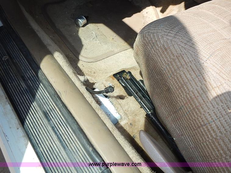 image for item I3598 1994 Pontiac Grand Prix SE