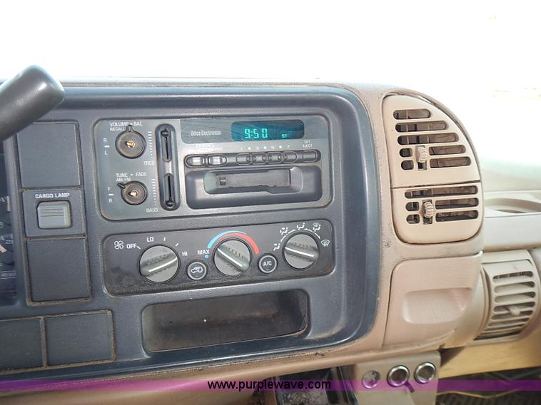 image for item I3599 1995 Chevrolet Silverado 2500 Ext. Cab pickup truck