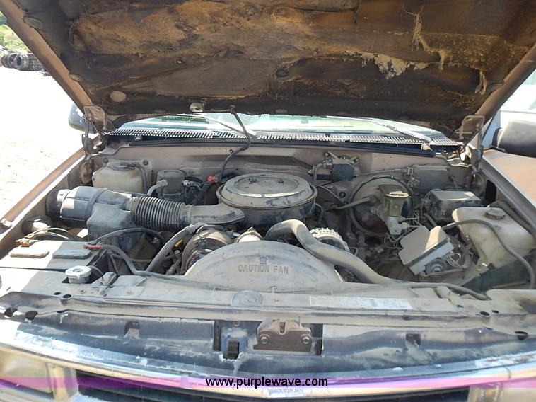 image for item I3599 1995 Chevrolet Silverado 2500 Ext. Cab pickup truck