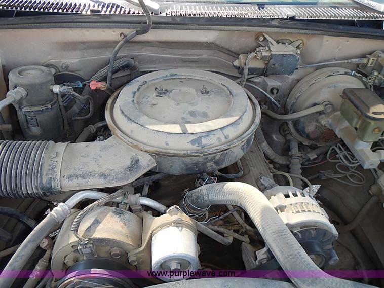 image for item I3599 1995 Chevrolet Silverado 2500 Ext. Cab pickup truck