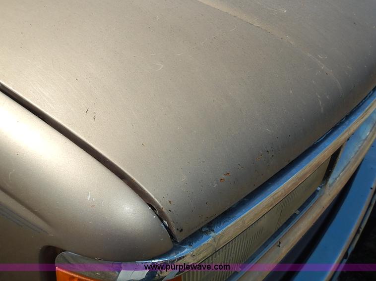 image for item I3599 1995 Chevrolet Silverado 2500 Ext. Cab pickup truck