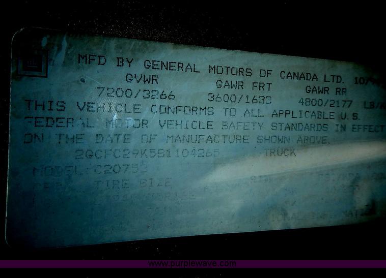 image for item I3599 1995 Chevrolet Silverado 2500 Ext. Cab pickup truck