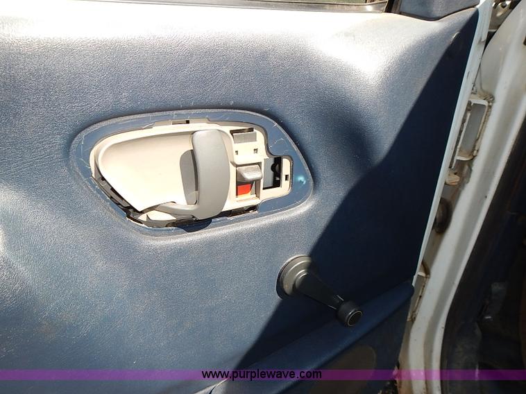 image for item I3600 1998 Chevrolet Cheyenne 2500 pickup truck