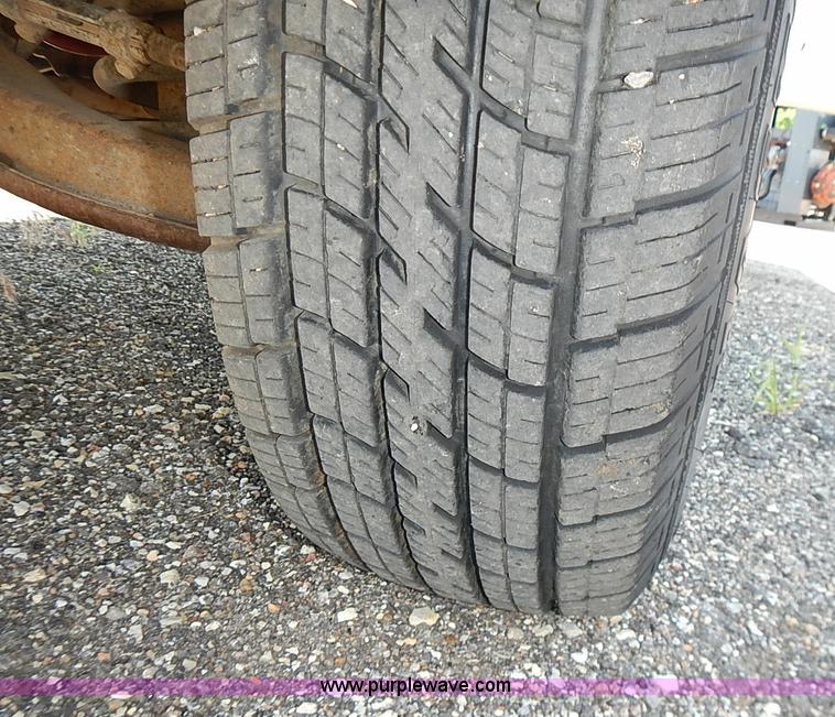 image for item I3600 1998 Chevrolet Cheyenne 2500 pickup truck