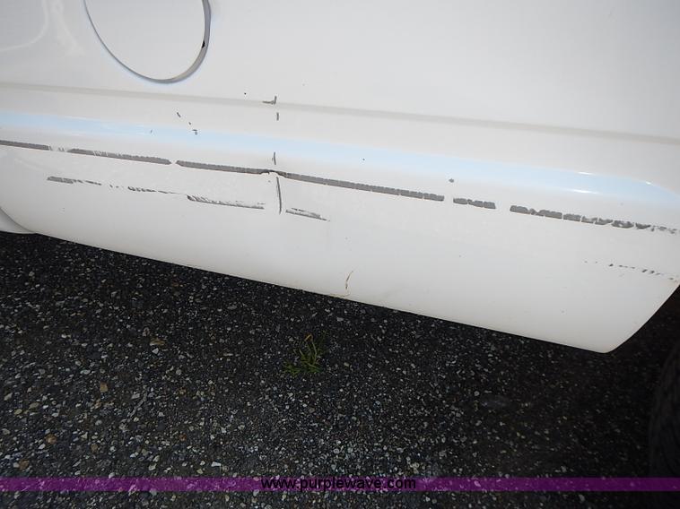 image for item I3600 1998 Chevrolet Cheyenne 2500 pickup truck