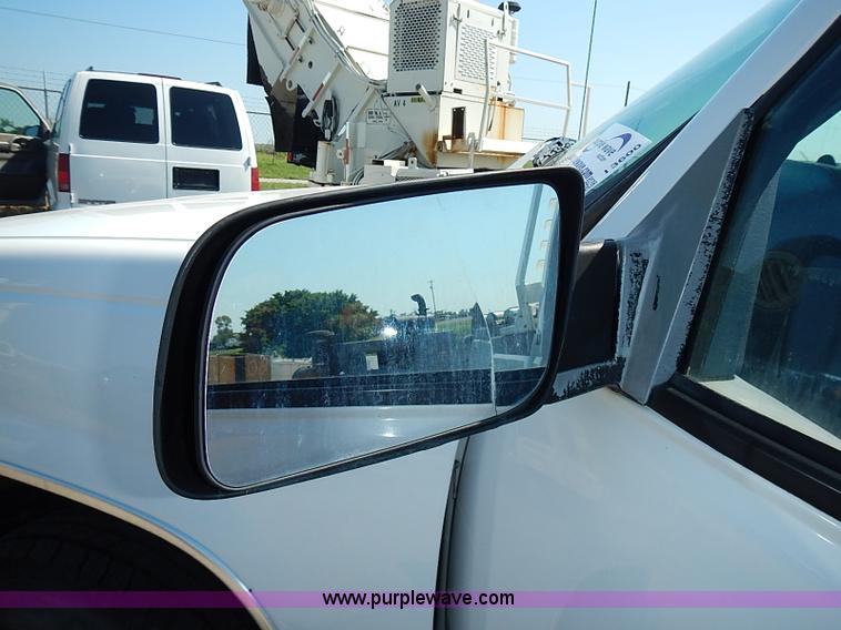 image for item I3600 1998 Chevrolet Cheyenne 2500 pickup truck