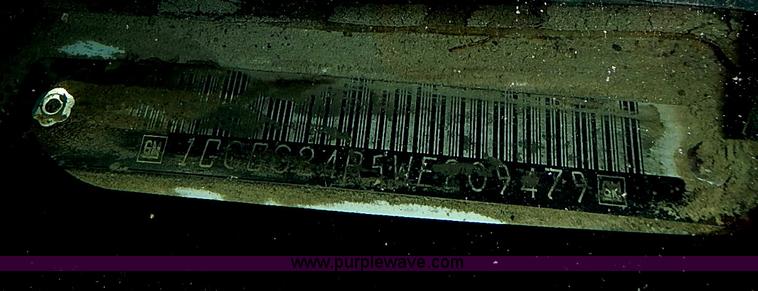 image for item I3600 1998 Chevrolet Cheyenne 2500 pickup truck