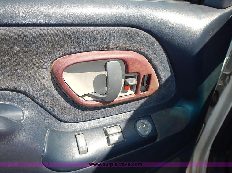 image for item I3602 1998 Chevrolet Silverado 2500 Ext. Cab pickup truck