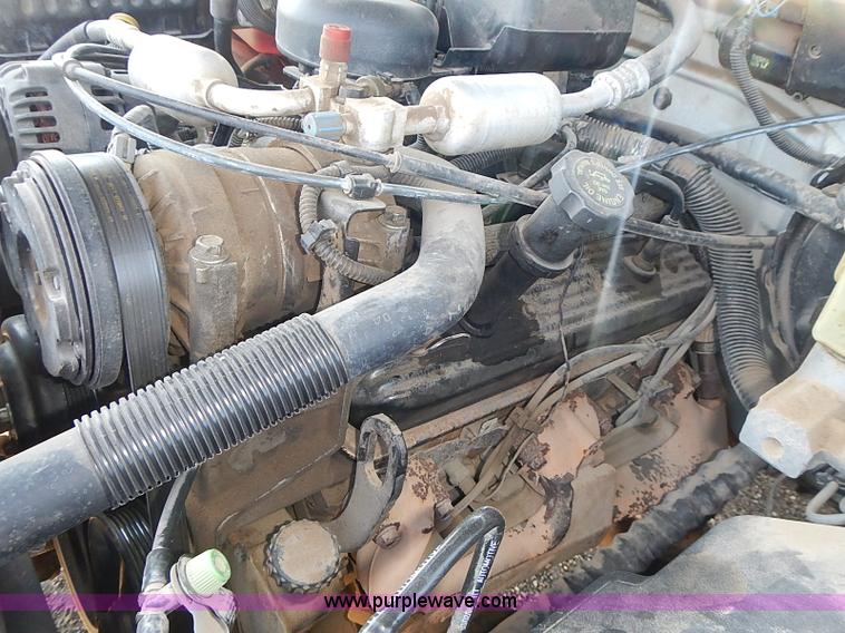 image for item I3602 1998 Chevrolet Silverado 2500 Ext. Cab pickup truck