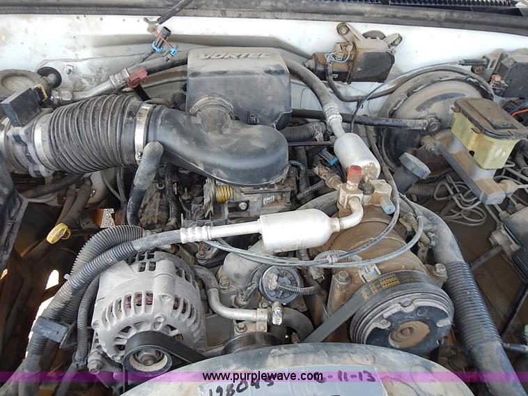 image for item I3602 1998 Chevrolet Silverado 2500 Ext. Cab pickup truck