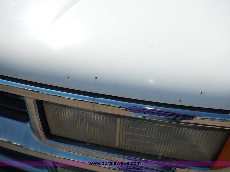 image for item I3602 1998 Chevrolet Silverado 2500 Ext. Cab pickup truck