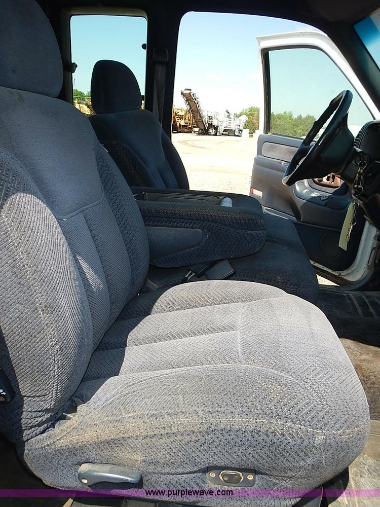 image for item I3602 1998 Chevrolet Silverado 2500 Ext. Cab pickup truck